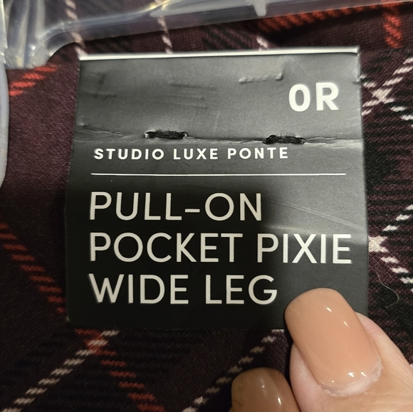 Torrid Plaid Pull On Pocket Pixie Wide Leg Size 0X - Picture 7 of 12
